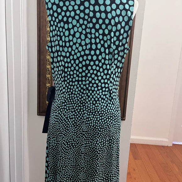 Taylor Green Ruched Wrap Maxi Dress - Picture 7 of 10